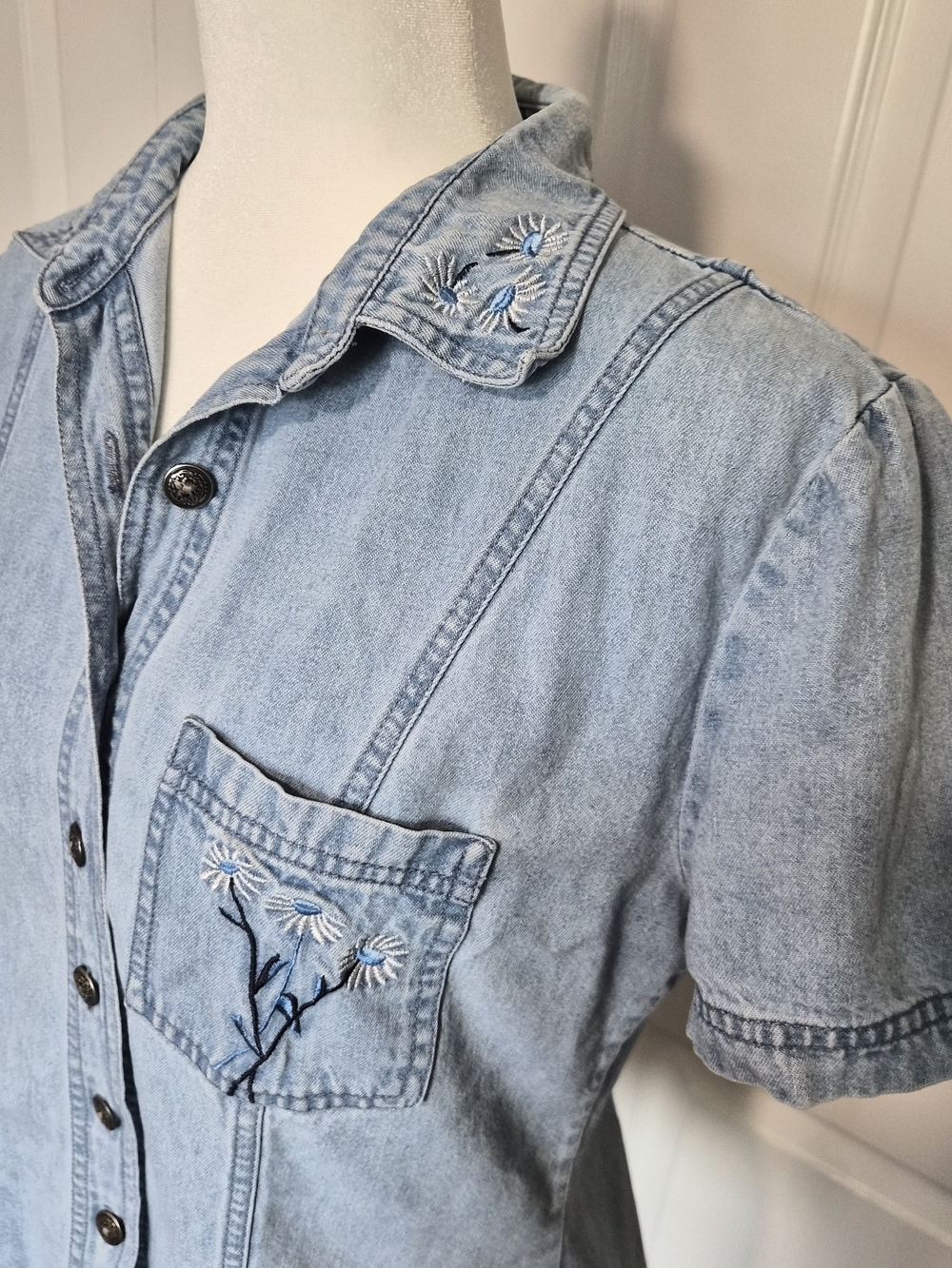 Bobbie Brooks Light Blue Denim Button-Down Shirt with Floral Embroidery - Picture 2 of 4